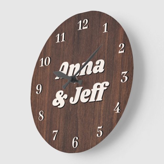 Braunes Holz Hintergrund Valentine Couple Name Cus Große Wanduhr (Winkel)