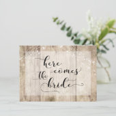 Braunes Holzleuchten hier kommt das Zeichen des Br Einladung (Stehend Vorderseite)