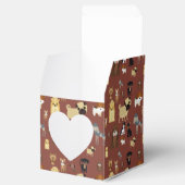Braunes Hundemuster. Geschenkschachtel (Geöffnet)