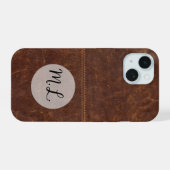 Braunes Lederhandy mit Zentralstitching iPhone 15 Hülle (Rückseite (Horizontal))