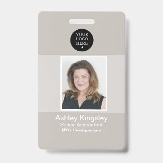 Braunes Mitarbeiter-Fotobadge für die Unternehmens Ausweis