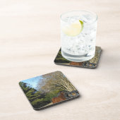 Braunes Pferd gegen einen Zaun Getränkeuntersetzer (Rechte Seite)