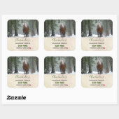 Braunes Pferd im Winter Forest Foto Candle Quadratischer Aufkleber (Blatt)