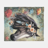 Braunes Pferd in Blumen. Fleecedecke (Vorderseite (Horizontal))