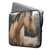 BRAUNES PFERD LAPTOPSCHUTZHÜLLE (Vorderseite Links)