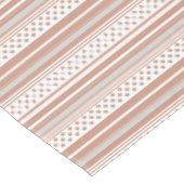 Braunes Streifenmuster mit Sternen Tischdecke (Schrägansicht)