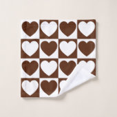 Braunes und weißes kariertes Muster mit Herz Badhandtuch Set (Waschlappen)