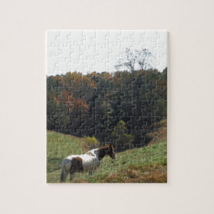 Braunes und weißes Pferd im Herbstteich Puzzle