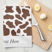 Braunes, weißes Kuhmuster Personalisiert Handtuch (Viertel Falte)