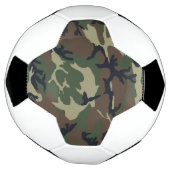 Braungrüne Tarnung Fußball (Gedreht)
