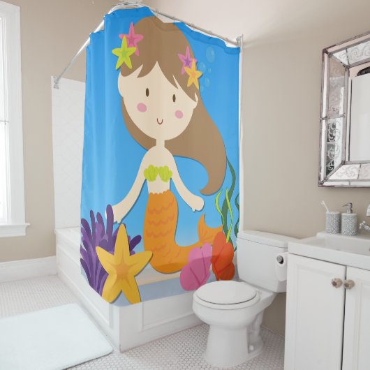 Braunhaarige Meerjungfrau im Unterseeraum Duschvorhang (Beispiel)