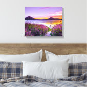 Braunhölzern zwischen Lavendelfeld und Blume Leinwanddruck (Insitu (Schlafzimmer))