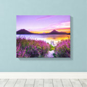 Braunhölzern zwischen Lavendelfeld und Blume Leinwanddruck (Insitu (Holzboden))