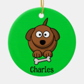 Braunhund mit Knochen, auf grün personalisiert Keramik Ornament (Vorne)