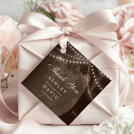 Bräunliche Rustikale Baumleuchten gezeichnete Init Geschenkanhänger