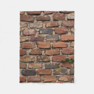 Braunziegelmauer Fleecedecke