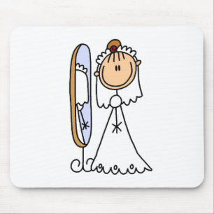 Braut, die zum Wedding Mousepad fertig wird