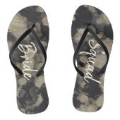 Braut gibt Sandalen Schatten von Golden and Blacks (Fußbett)