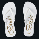 Braut, goldene Drehbuch elegante Hochzeitsflips Badesandalen<br><div class="desc">Bride,  goldenes Drehbuch elegante weiße Hochzeit Flip Flops</div>