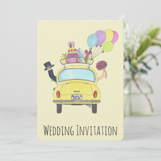 Braut & Groom in Car Hochzeit Einladung (Stehend Vorderseite)