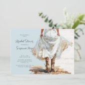 Braut in Hochzeitskleid Cowgirl Stiefel in Einladu Einladung (Stehend Vorderseite)