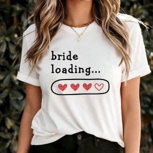 Braut lädt rote Herzen hoch T-Shirt