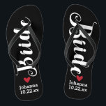 Braut-personalisierte Hochzeits-Auswahl Ihre Farbe Badesandalen<br><div class="desc">Gehen Sie in Komfort an Ihrem Hochzeitstag mit diesem personalisierten umdrehen Reinfälle. Diese können mit dem Namen einer Braut und Hochzeitsdatum besonders angefertigt werden. Der Hintergrund ist schwarz, gleichwohl Sie die Farbe ändern können, indem Sie auf Customize es klicken. Wegen des weißen Textes schaut dieser Entwurf mit einem dunklen Hintergrund...</div>