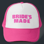 Braut rosa Text Truckerkappe<br><div class="desc">Einfache Braut ist Made rosa Text.</div>