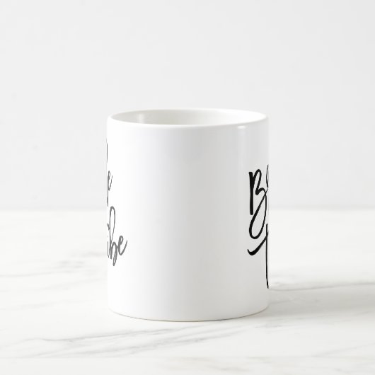 Braut-Stamm-Schwarz-Skript Kaffeetasse (Mittel)