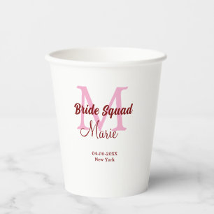Braut-Truppe Namen-Monogramm Brautjungfer Pink Dat Pappbecher