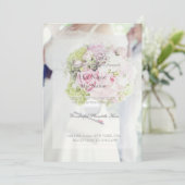 Braut und Blume Bouquet Wedding Einladung (Stehend Vorderseite)