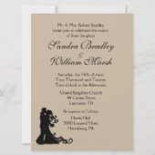 Braut und Groom Sandstone Einladung zur Hochzeit (Vorderseite)