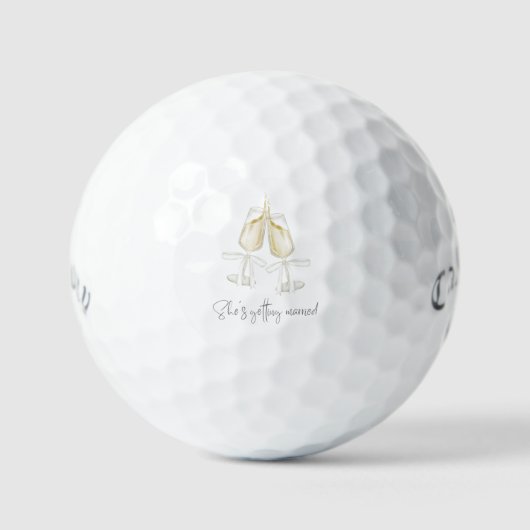 Brautgeschenk 'Sie heiratet' Lustiges Geschenk Golfball (Vorderseite)