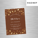 Brautgoldensterne Luxus Magneteinladung<br><div class="desc">Brauner Hintergrund mit goldenen Sternen. Personalisieren und fügen Sie einen Namen und Party-Details hinzu. Der Name wird mit einem handgeschriebenen Stilskript geschrieben,  mit weißen,  farbigen Buchstaben.</div>