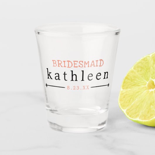 Brautjungfer Name Personalisiertes Datum Schnapsglas (Vorderseite)