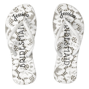Brautjungfern-Strand-Hochzeits-weiße Spitze-mit Badesandalen