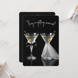 Brautpaar-Hochzeitsfeier mit Martini-Cocktails Einladung