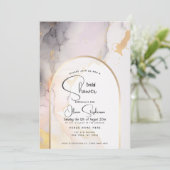 Brautparty | Abstrakte Rose Grau und Gold Einladung (Stehend Vorderseite)