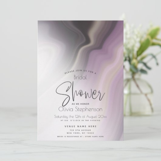 Brautparty | Abstrakter Misty Pum Marmor Einladung (Stehend Vorderseite)