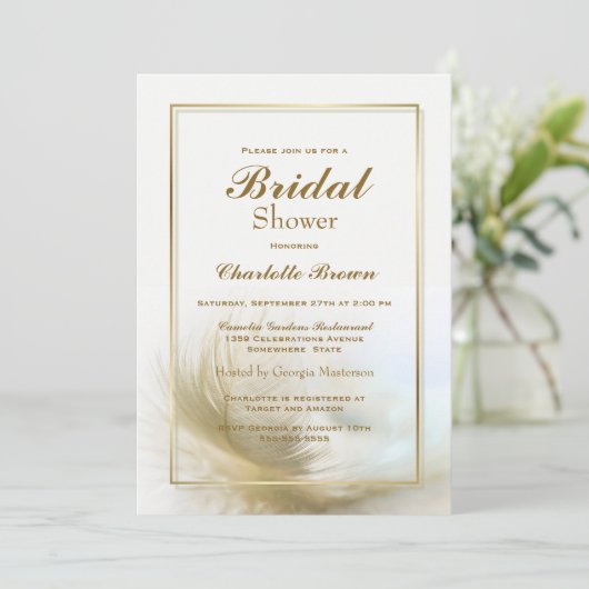 Brautparty Elegante Gold Feather Einladung (Stehend Vorderseite)