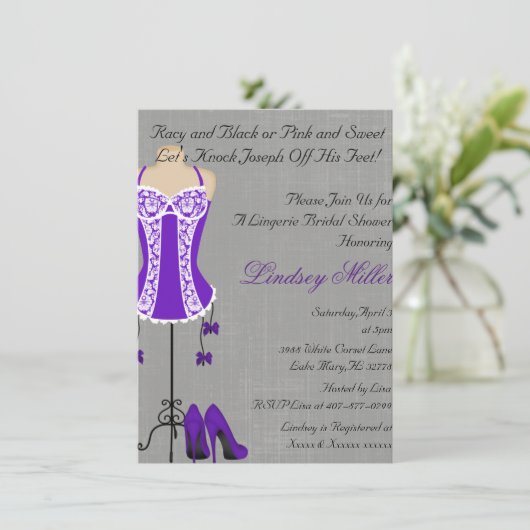 Brautparty für Lila und weiße Lingerie Einladung (Stehend Vorderseite)