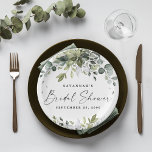 Brautparty Greenery Elegant Eucalyptus Boho Pappteller<br><div class="desc">Das Design besticht durch elegante Aquarellgrüne Eukalyptus,  Olivenzweige und andere weitläufige Elemente. "Brautparty" wird in einem modernen,  stilvollen Schriftart gedruckt,  umgeben von einigen kleinen,  fallenden Blätter.</div>