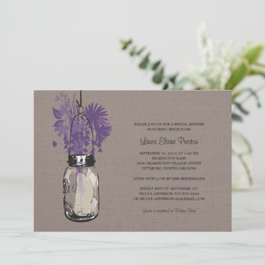Brautparty Mason Jar und Wildblumen Einladung (Stehend Vorderseite)