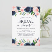 Brautparty Navy Blauer Rosa Blütenblume Einladung (Stehend Vorderseite)