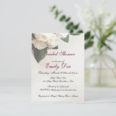 Brautparty passt die Einladung von Weißrosen an (Stehend Vorderseite)