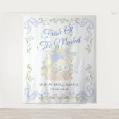 Brautparty vor dem Hintergrund Wandteppich (Vorderseite)