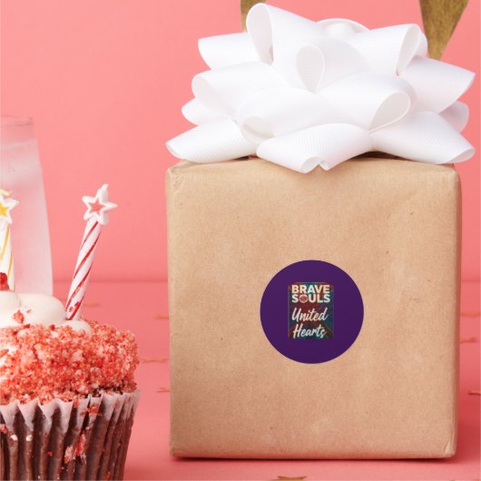 Brave Souls United Hearts Runder Aufkleber (Party)