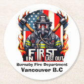 Braver Feuerwehrmann bereit Runder Pappuntersetzer (Vorderseite)