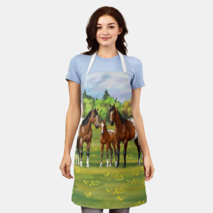 Brawn Bay Appaloosa Pferde im Sommer Weide Schürze