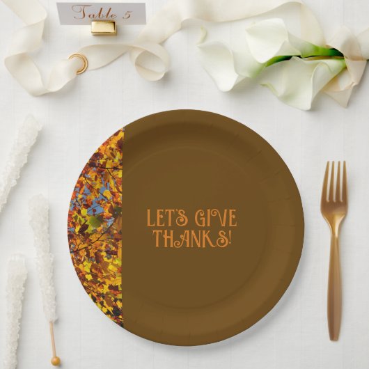 Brawn Blätter Familie Ansammlung glücklich dank Pappteller (Hochzeit)